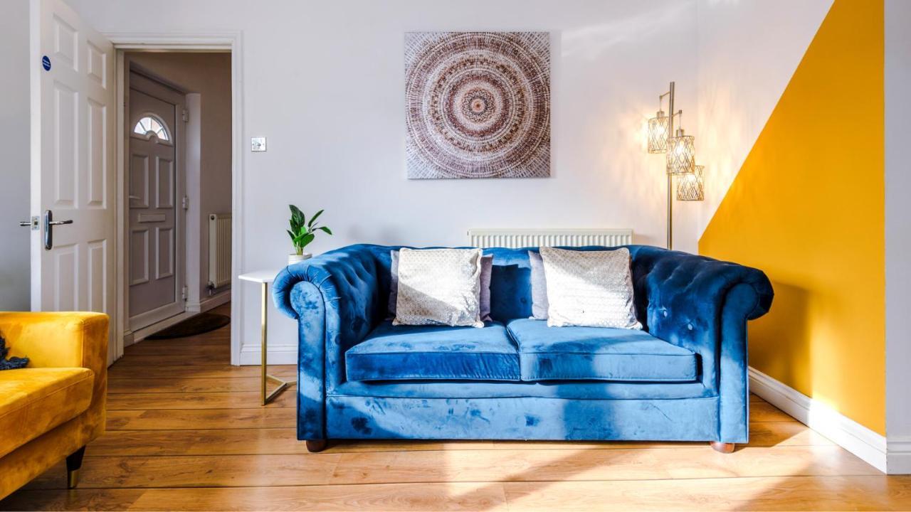 Newhall Road - 4 Bedroom Chester Home - Parking Wervin Ngoại thất bức ảnh